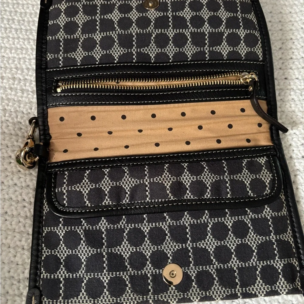 Kate Spade Zippered Chrissy - Picture 3 of 10